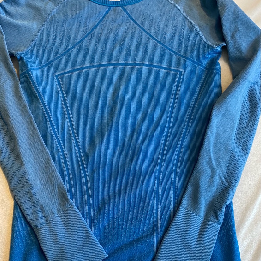 IVIVVA/LULULEMON LONG SLEEVE SWIFTY TECH